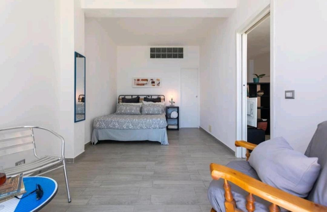 Villa'S Apartment On The Beach, Swimming Pool A/C Палермо Екстериор снимка
